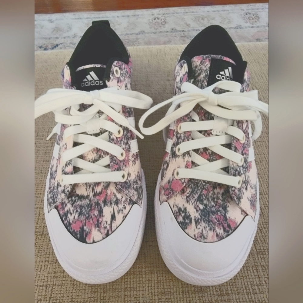 Adidas Bravada 2.0 Platform Shoes /Cloud White & Wonder Quartz